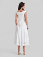 Exquisite Boat Neck Fil-Coupé Dress