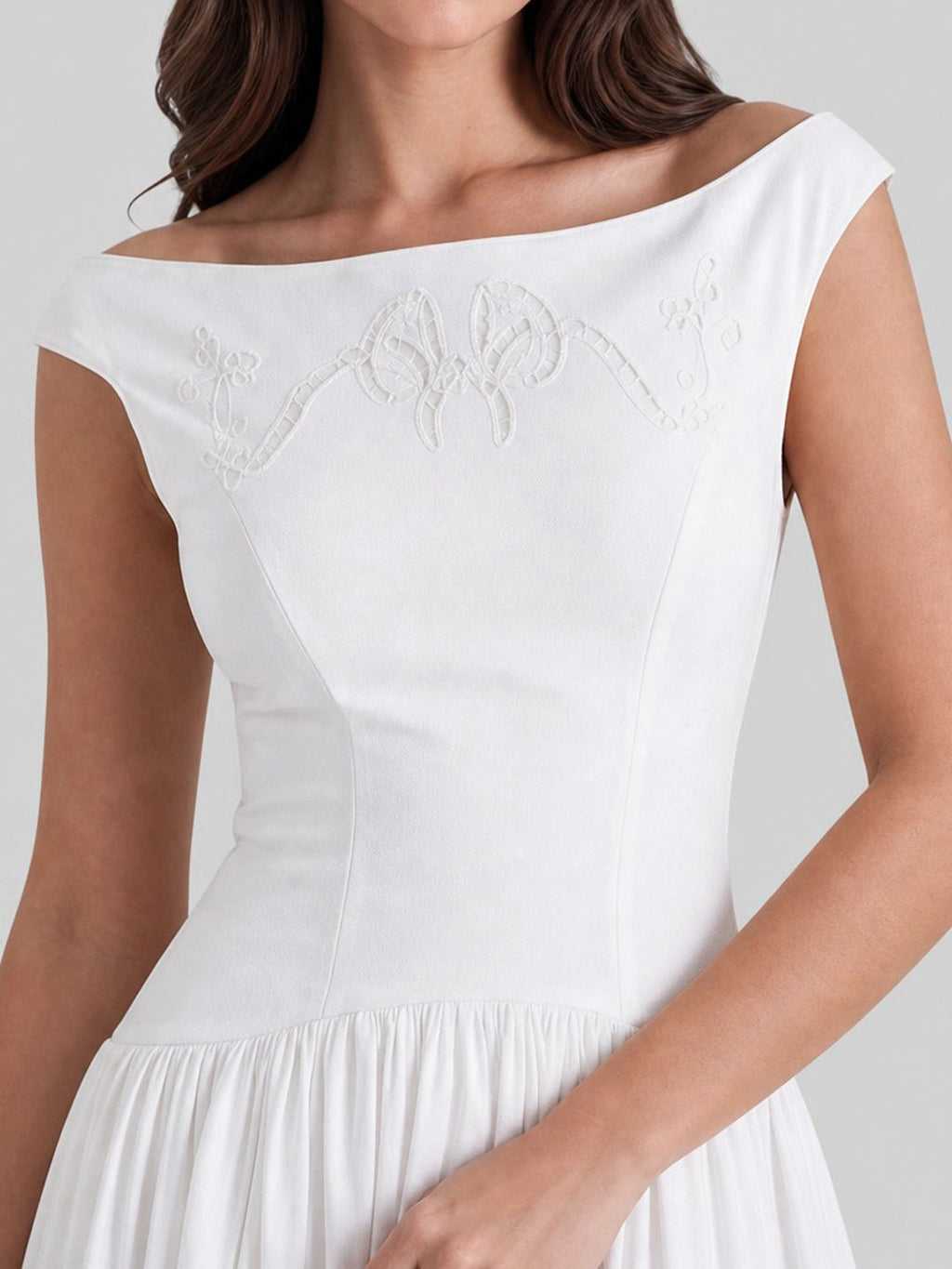 Exquisite Boat Neck Fil-Coupé Dress