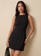 Solid color round neck slim dress