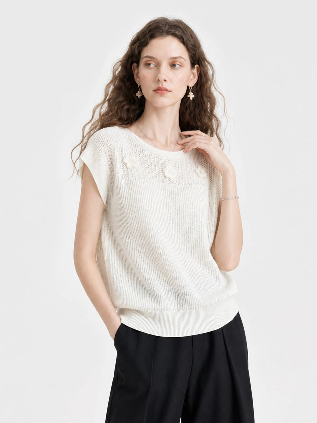 3D Floral Knit Linen Short Sleeve Top