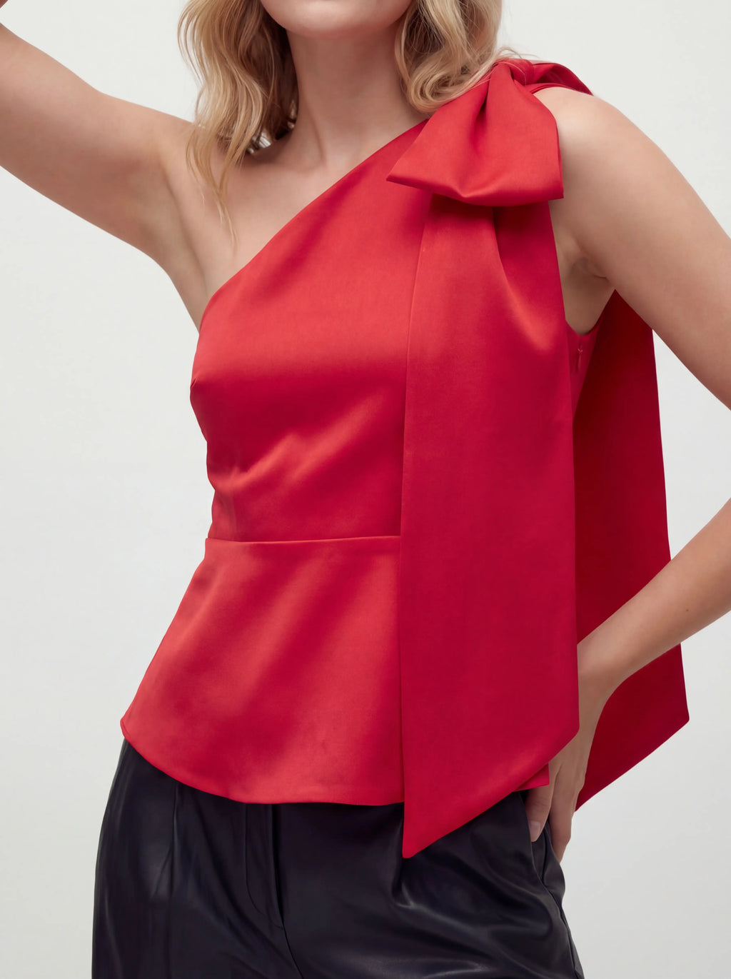 Asymmetric One Shoulder Large Bow Flared Top