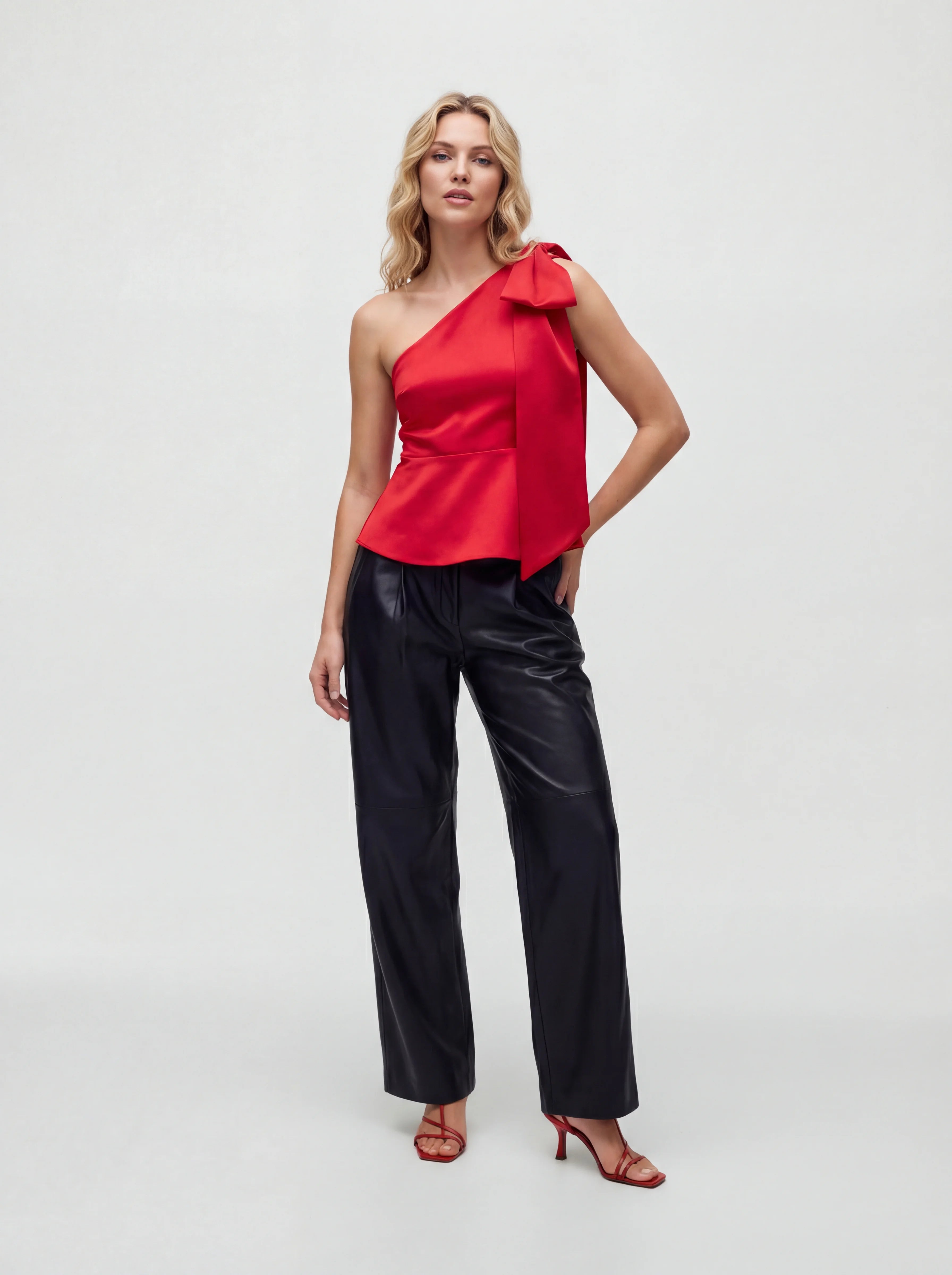 Asymmetric One Shoulder Large Bow Flared Top