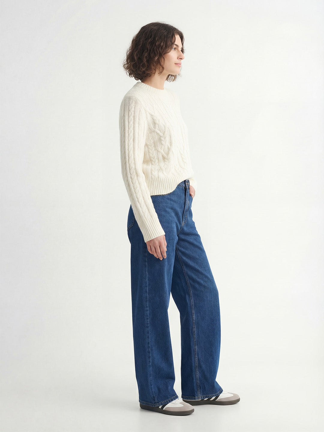 Cable knit crew neck sweater