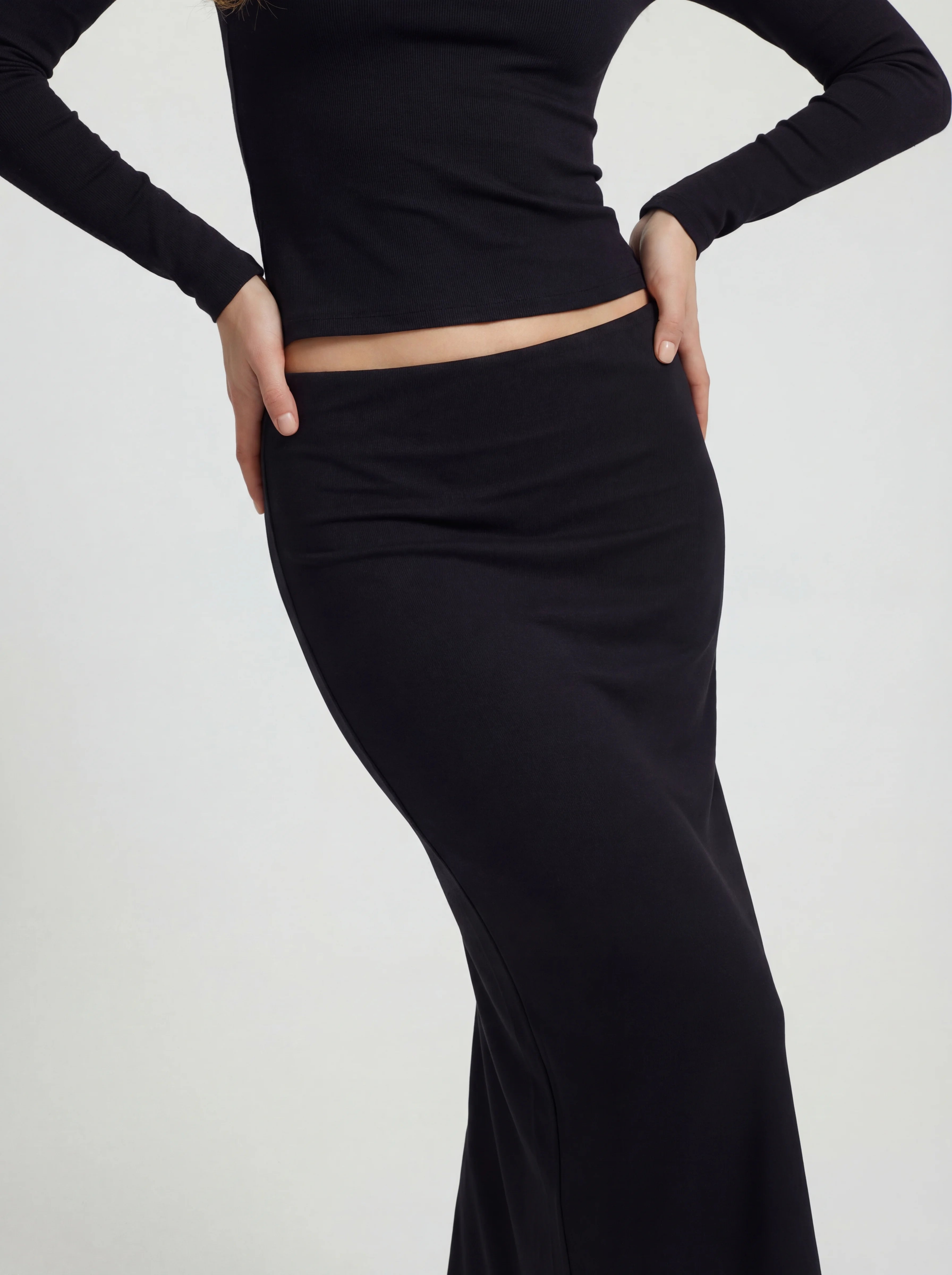 Fitted Ribbed Cotton Maxi Skirt