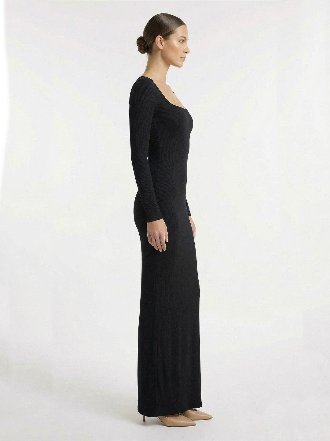 Knitted square neck fitted dress