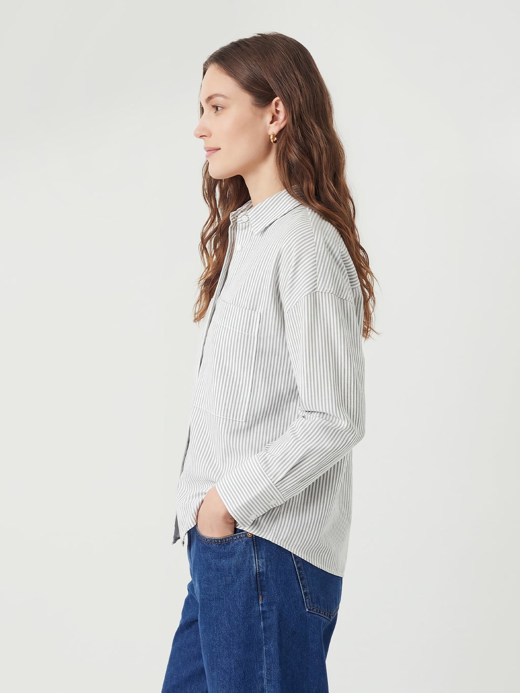 Large pocket striped shirt