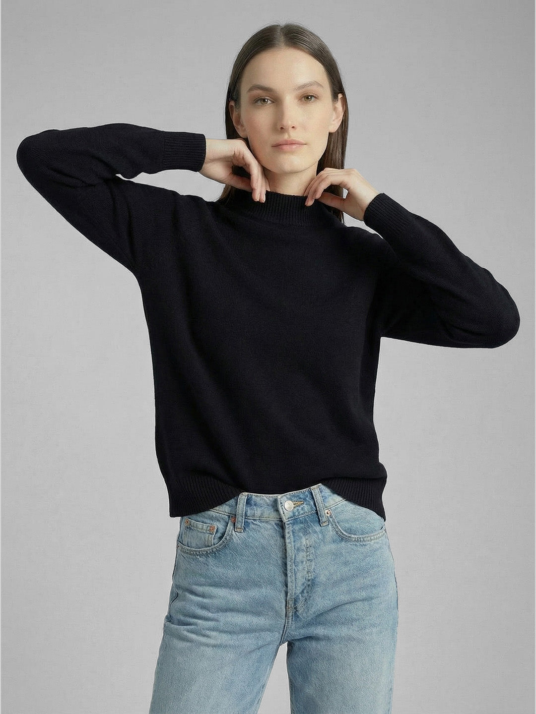 Lightweight minimalist pullover sweater