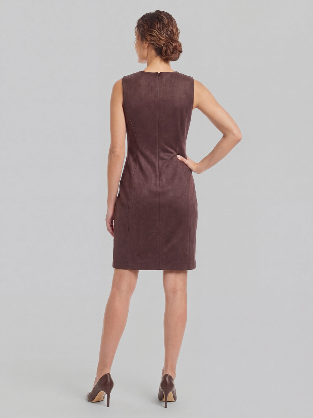 Sleeveless suede fitted dress