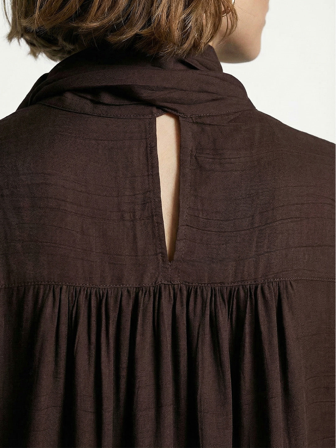 Textured blouse with foulard