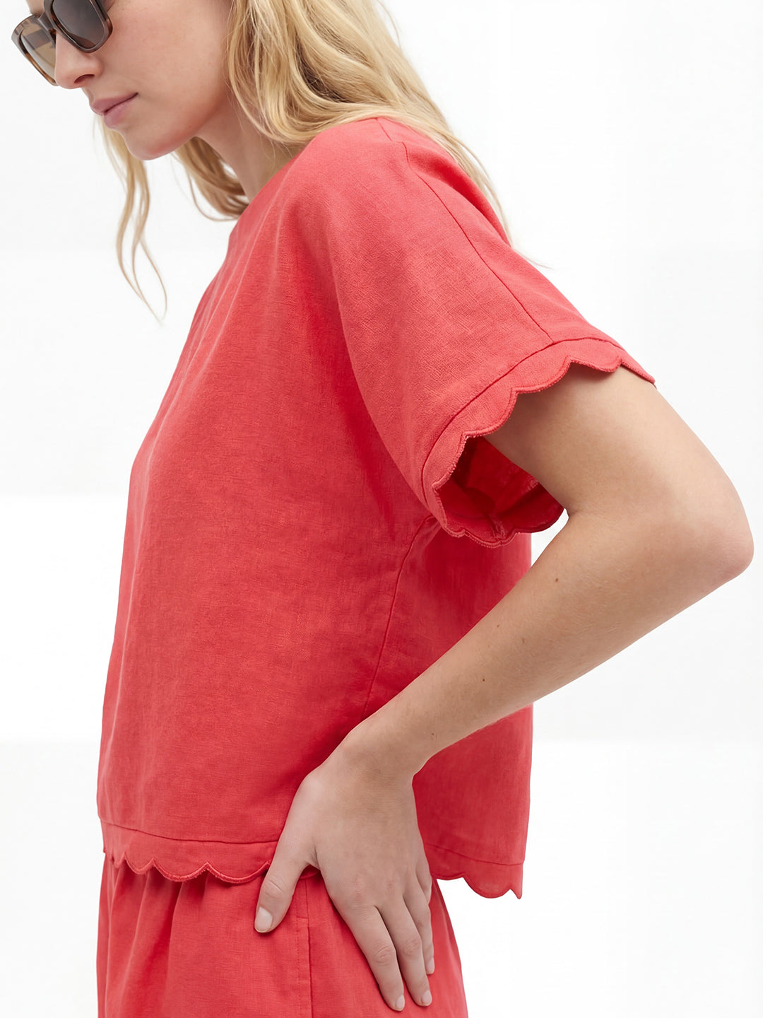 Wave Scallop Boxy Linen T-shirt